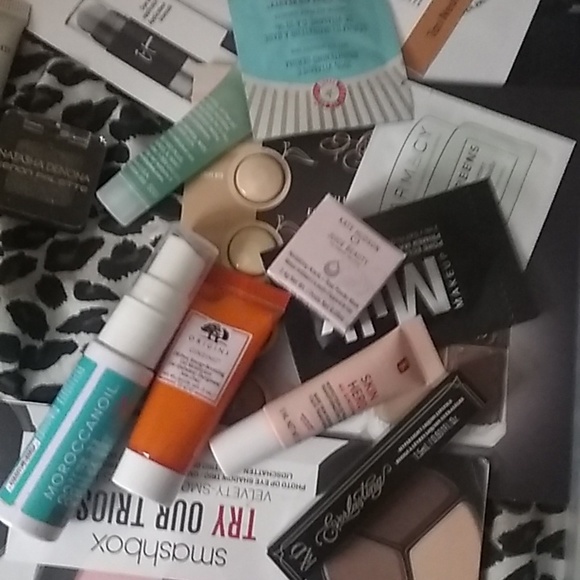 ๐ High end Make up/ Skincare mystery box - Picture 10 of 16